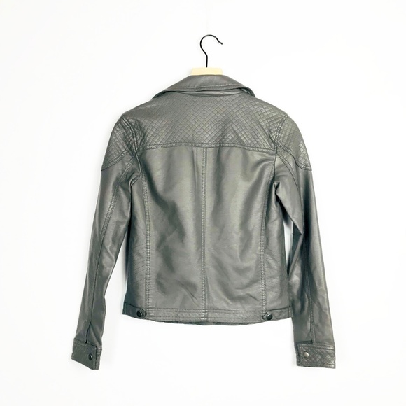 forever 21 gray faux leather quilted moto jacket - Picture 2 of 8